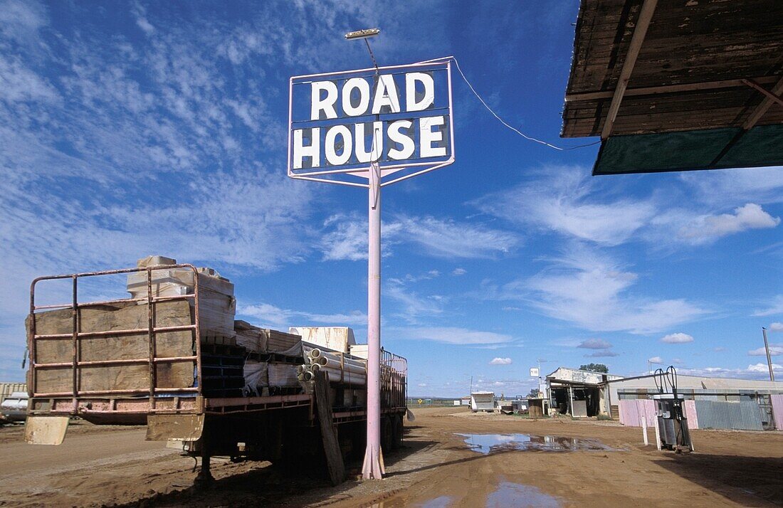 Road House-Tankstelle in Oodnadatta