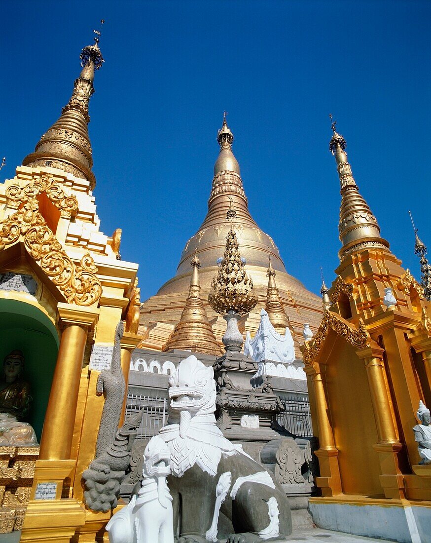 Vergoldete Gebäude der Shwe-Dagon-Pagode, Rangun, Myanmar