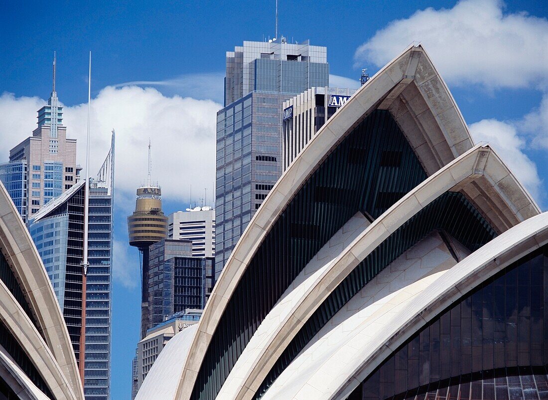 Detail des Daches des Sydney Opera House und anderer Gebäude, Sydney