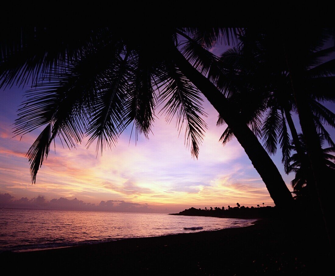 Sonnenaufgang am Strand bei Puerto Plata