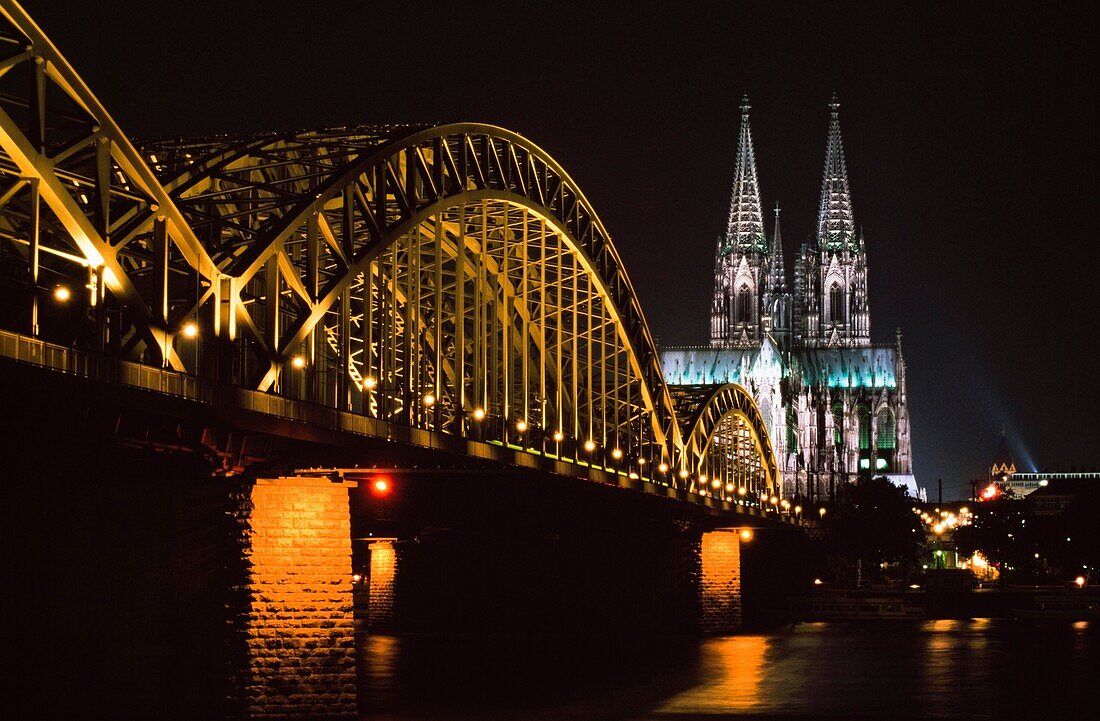 Nordrhein-Westfalen, Westfalen, Dom und Hohenzollem Brucke