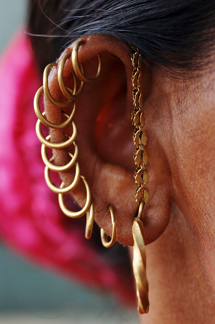 Earings, Close Up