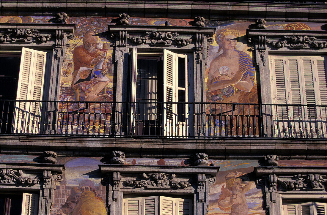 Anfang der 1990er Jahre gemalte Wandmalereien am Real Casa De La Panaderia