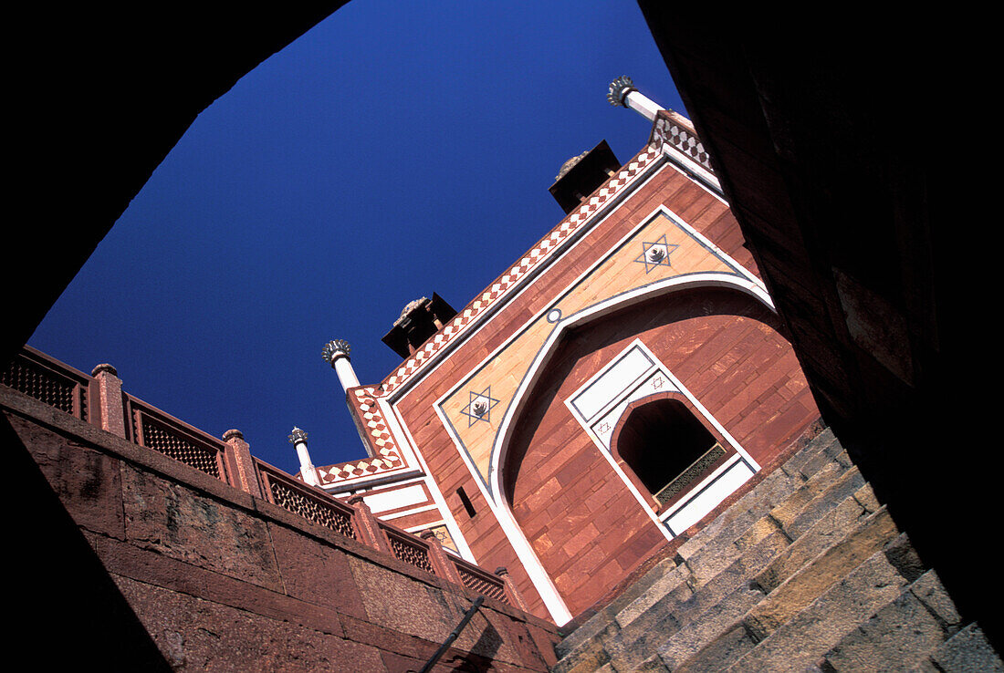 Humayuns Tomb, Low Angle View