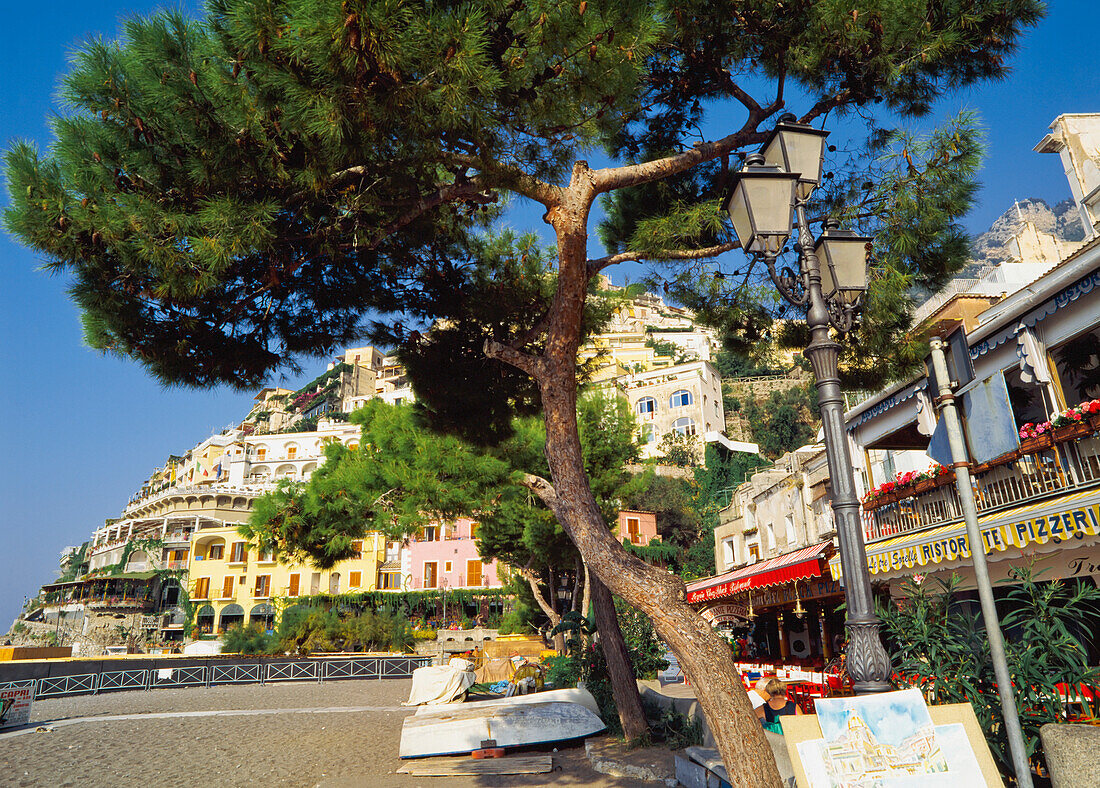 Promenade der Stadt Positano