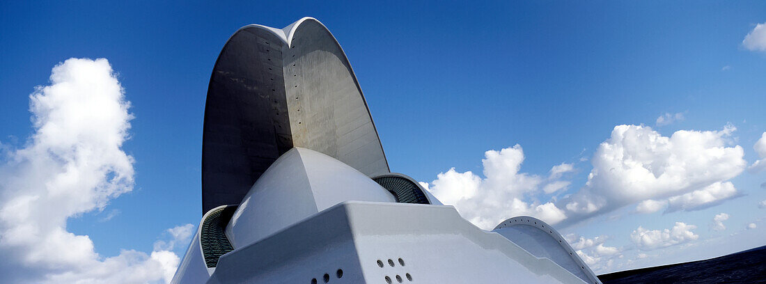 Auditorio De Tenerife, Low Angle View