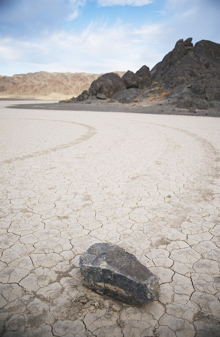 Die rutschenden Steine des Death Valley; Kalifornien, Vereinigte Staaten von Amerika