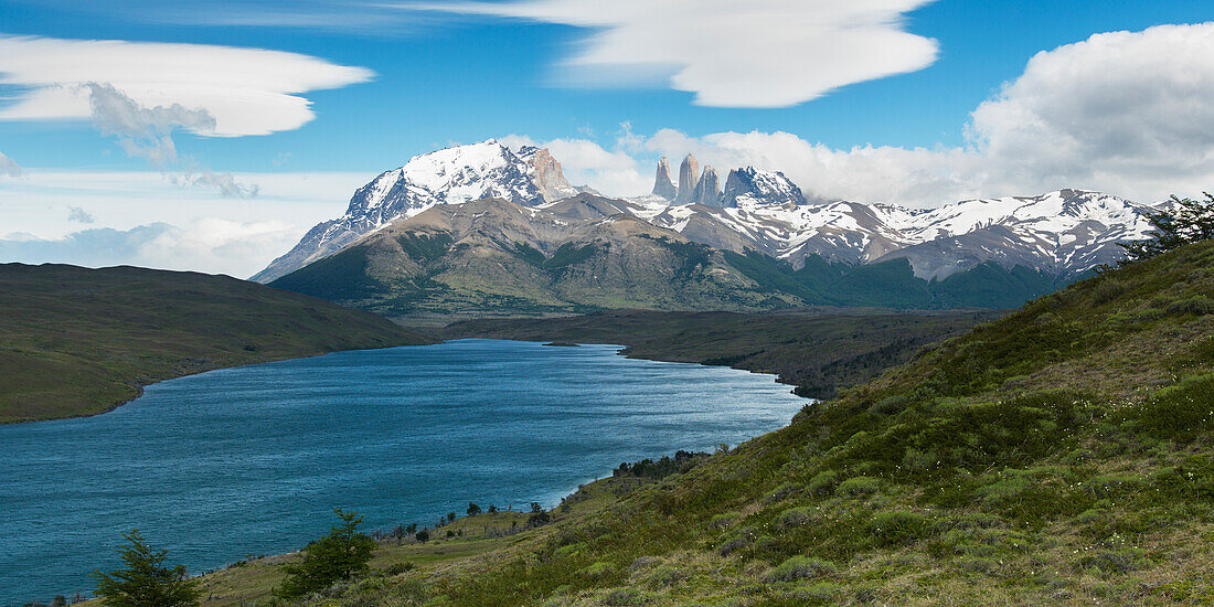 Torres Del Paine Berge; Torres Del Paine, Magallanes und Antartica Chilena Region, Chile