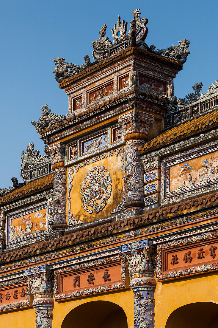 Vietnam, Hue Imperial City. Truong San Residence, building detail