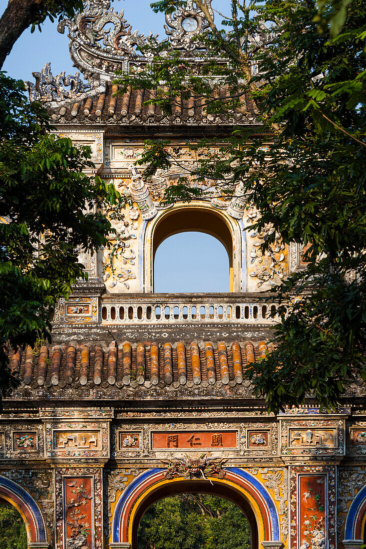 Vietnam, Kaiserstadt Hue. Osttor, Hien Nhon Tor Detail