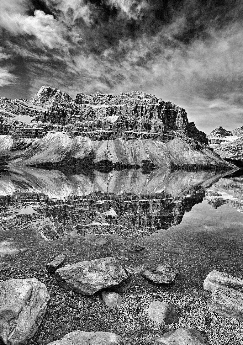 Canada, Alberta, Banff National Park. Bow Lake and Crowfoot Mountain landscape