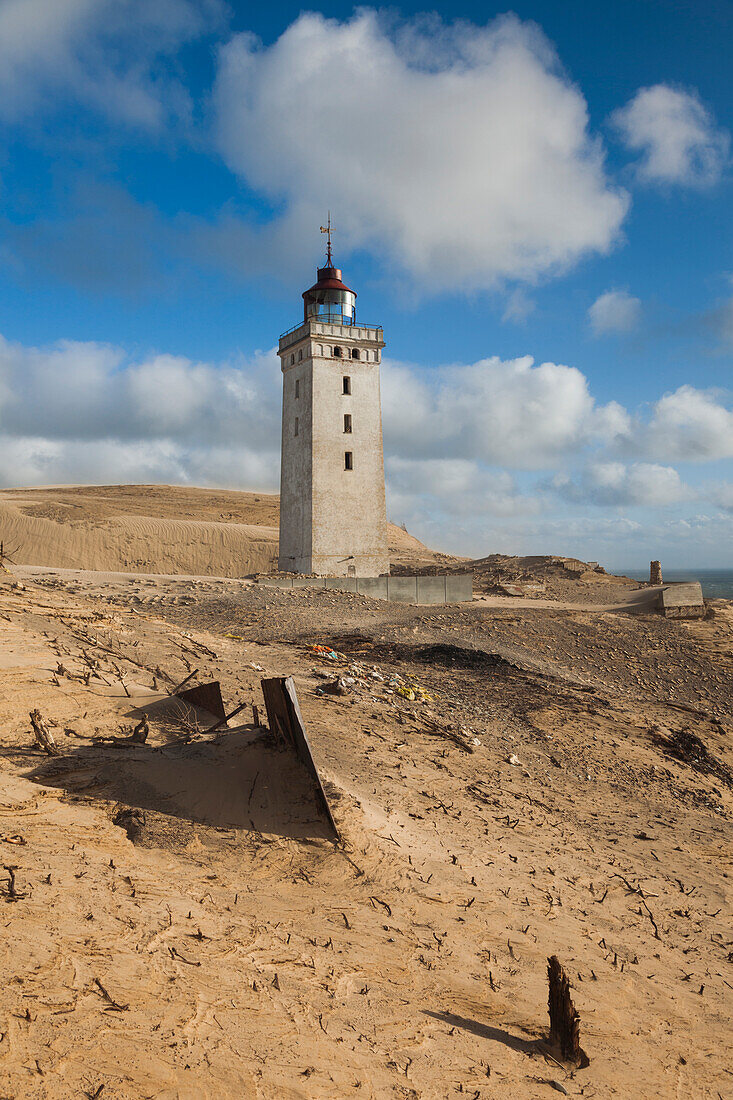 Dänemark, Jütland, Lonstrup, Rudbjerg Knude Fyr Leuchtturm, langsam in den Skagerrak erodiert