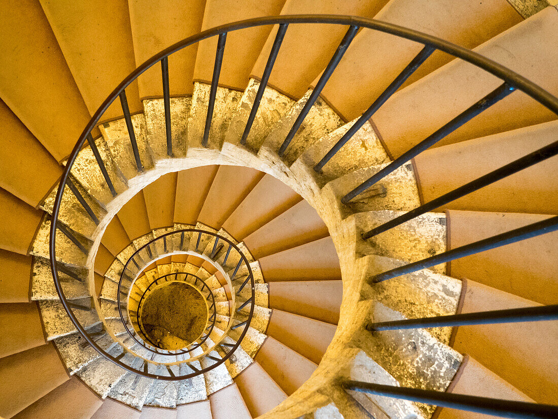 Italy, Lazio, Tivoli, Villa d'Este. Spiral staircase.