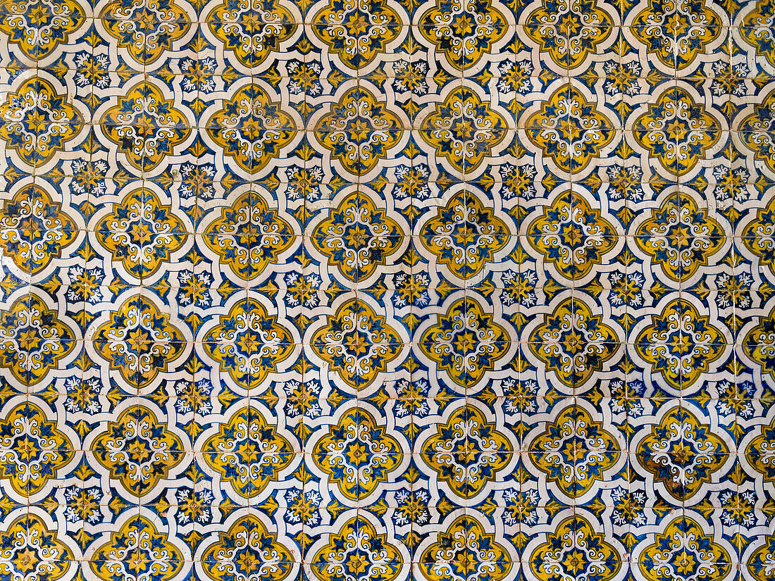 Azulejo im Kloster von Christus, Convento de Cristo, in Tomar. Teil des UNESCO-Weltkulturerbes, Portugal