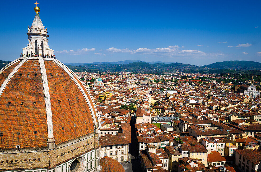 Die Kuppel des Doms von Giottos Glockenturm (Campanile di Giotto), Florenz, Toskana, Italien