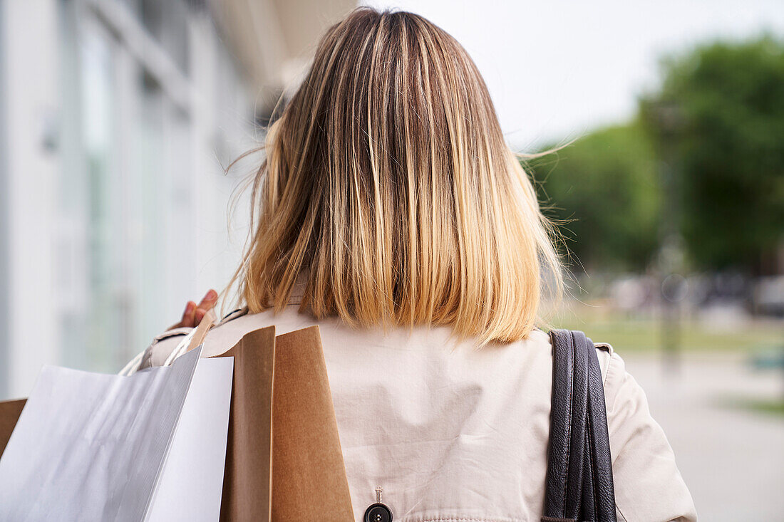 Mid-shot of the back of woman's head