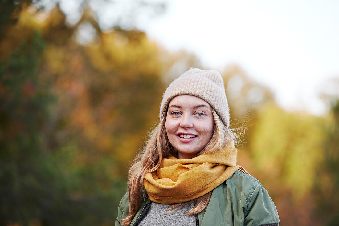 Smiling woman looking at camera