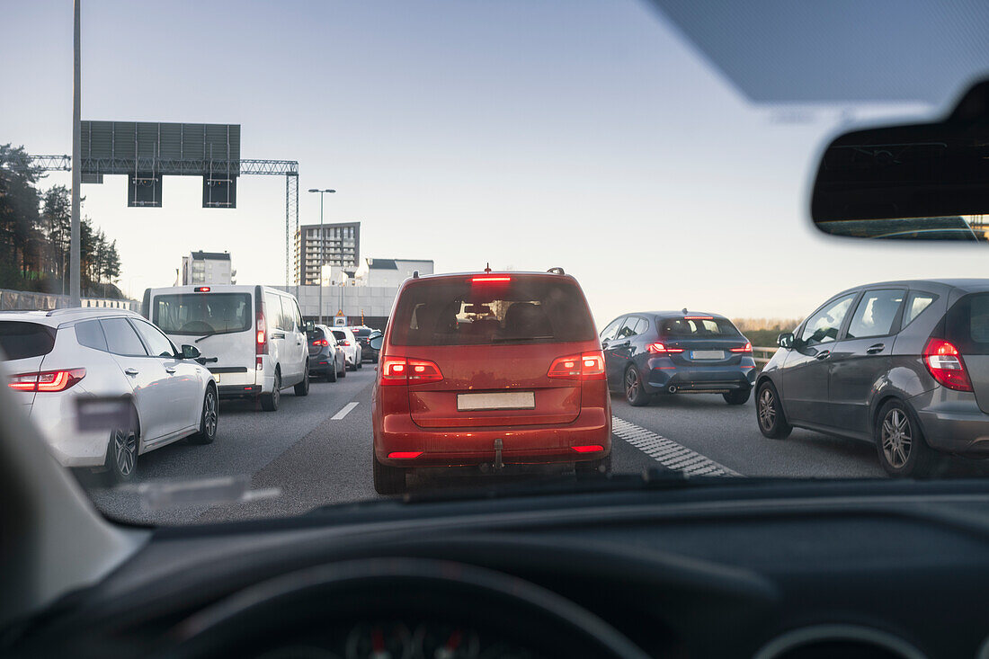 Autos im Stau auf der Autobahn