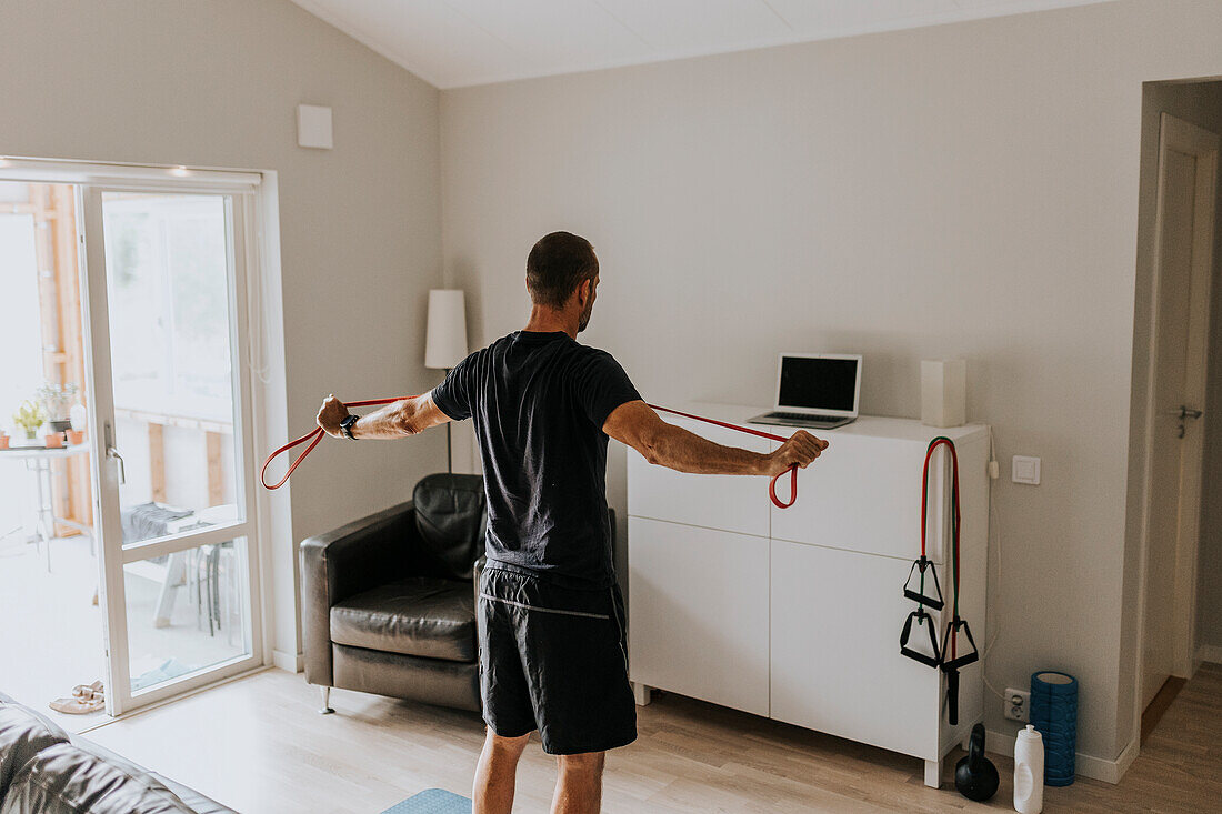 Man training at home