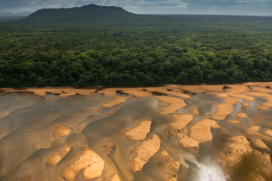 Essequibo-Fluss. Iwokrama Rurununi, Guyana. Längster Fluss in Guyana