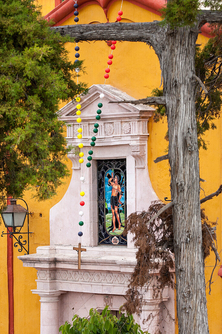 Mexiko, Bernal, Blick auf die Kirche St. Sebastian