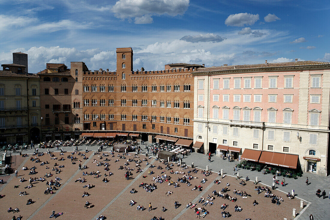 Italy, Tuscany, Siena, High angle view of Piazza del Campo
