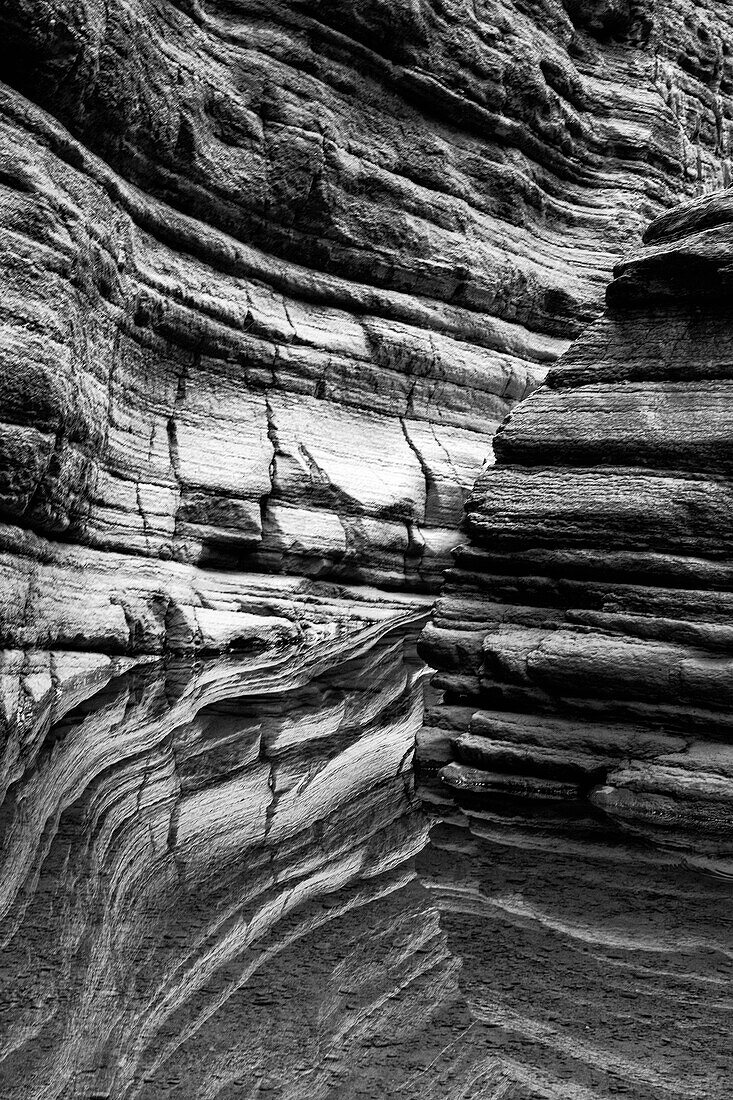 USA, Arizona. Schwarz-Weiß-Bild. Spiegelungen im Matkatamiba Canyon, Grand Canyon National Park.