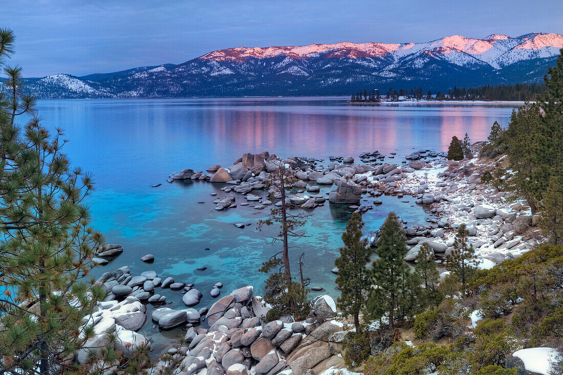 USA, California, Lake Tahoe. Lake overview at sunrise
