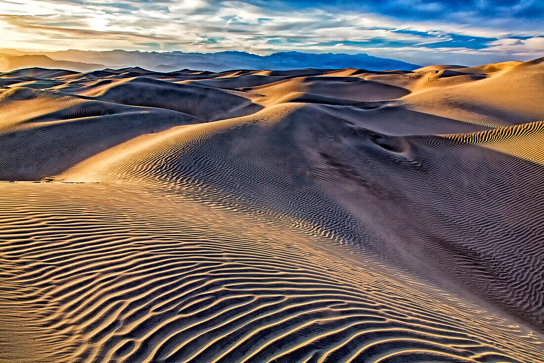 USA, Bishop, Kalifornien. Death Valley National Park, Sanddünen