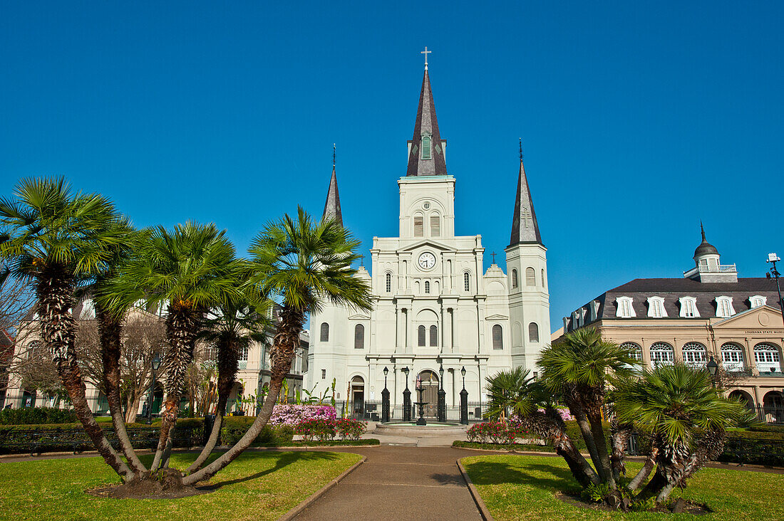 USA, Louisiana, New Orleans, French Quarter, Jackson Square, Saint Louis Cathedral