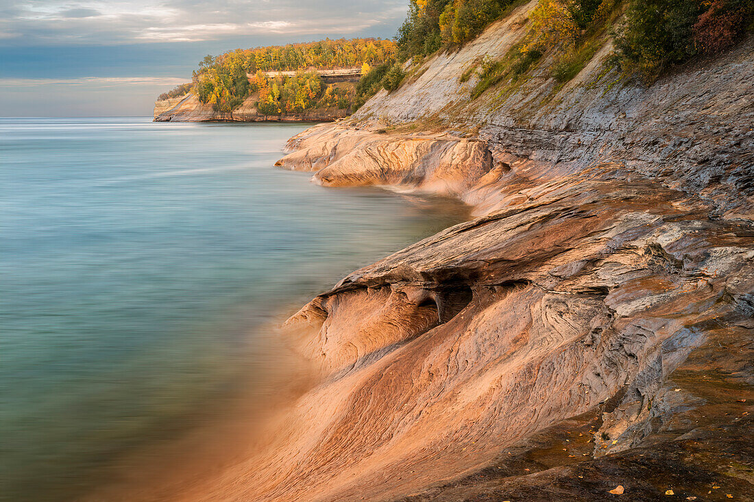 View of Lake Superior coastline in autumn, Pictured Rocks National Lakeshore, Upper Peninsula of Michigan.