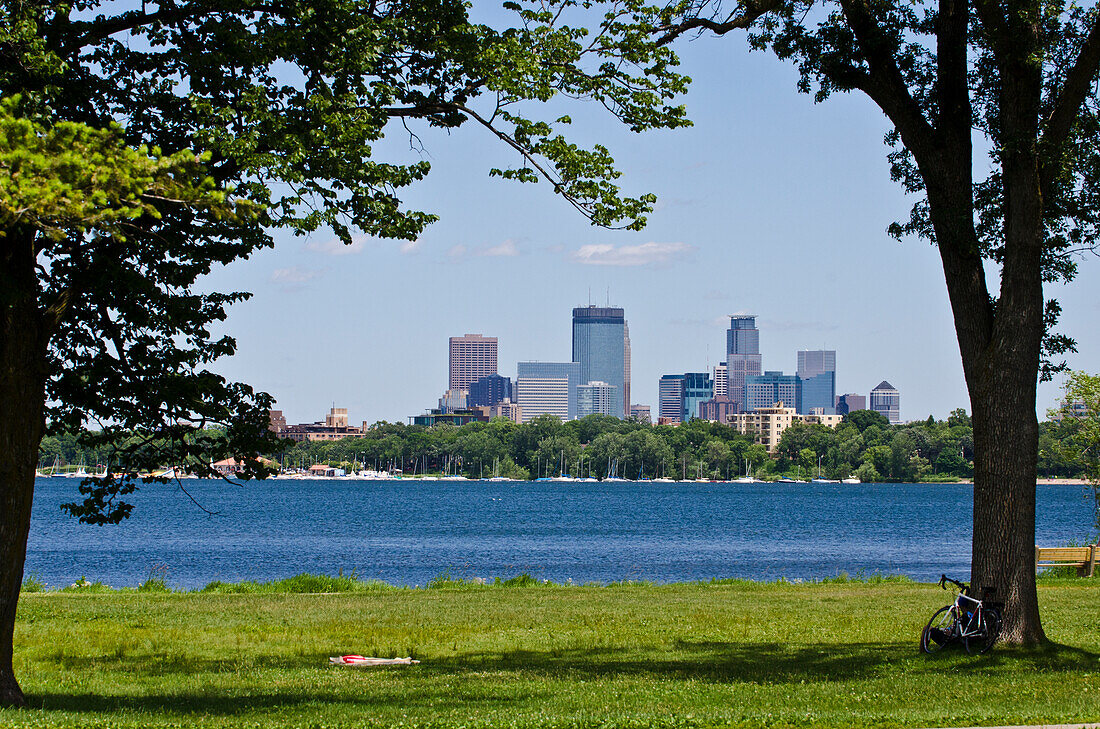 Minnesota, Minneapolis, Skyline over Lake Calhoun