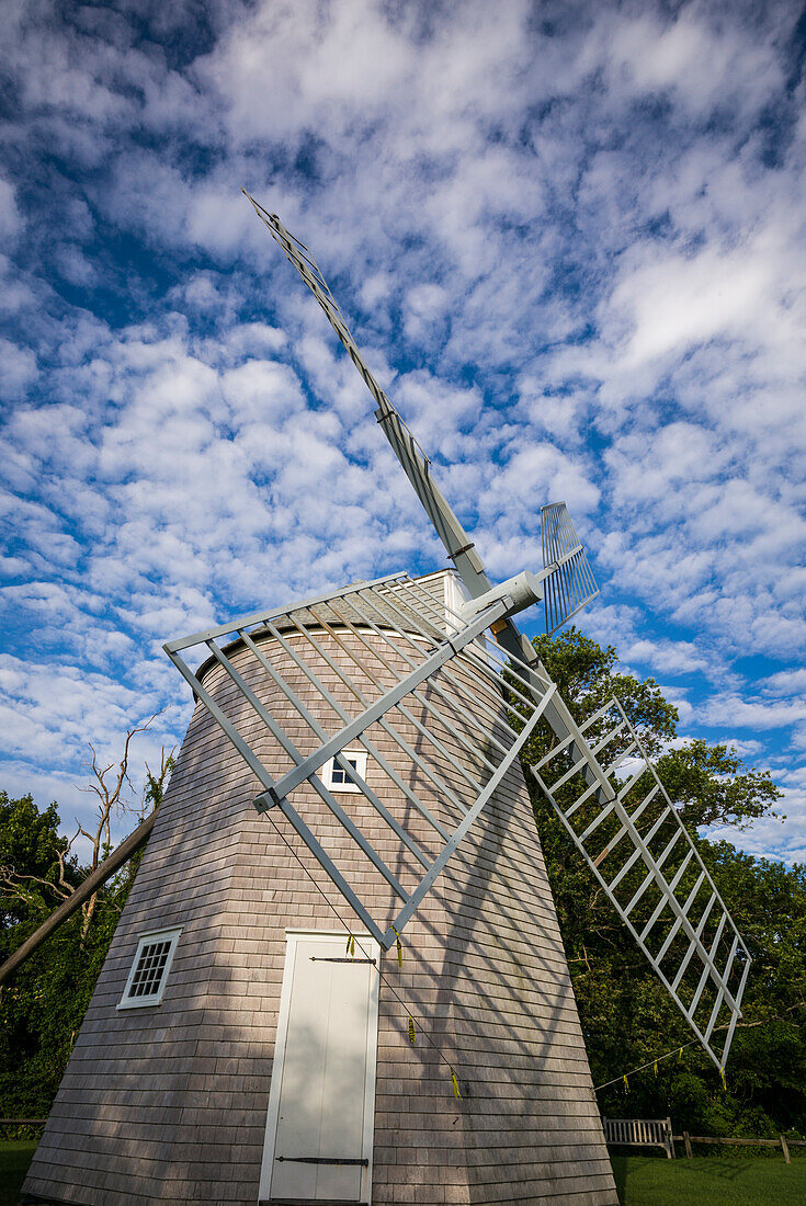 USA, Massachusetts, Cape Cod, Orleans, old windmill