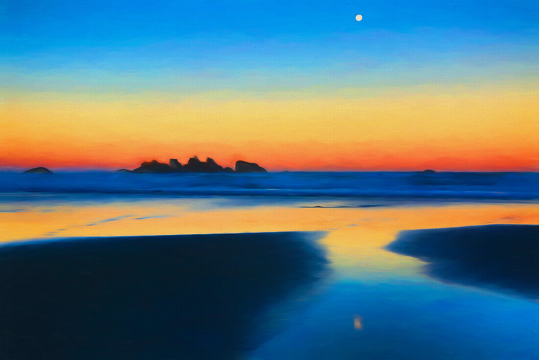 USA, Oregon, Bandon. Malerische Abstraktion des Monduntergangs am Strand bei Sonnenaufgang