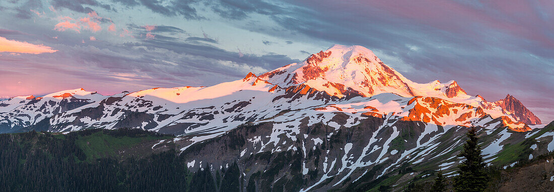 USA, Washington State. Mt. Baker panorama from Skyline Divide at sunset.