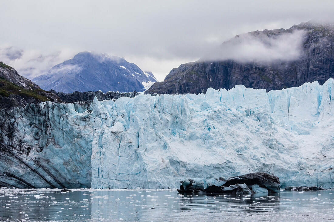 Ein Blick auf den Margerie Glacier in der Fairweather Range, Glacier Bay National Park, Südost Alaska, Vereinigte Staaten von Amerika, Nordamerika