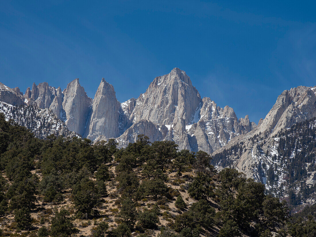 Mount Whitney, the tallest mountain in the contiguous U.S., Eastern Sierra Nevada Mountains, California, United States of America, North America