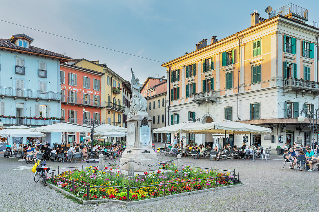 Piazza Castello, Verbania, Lago Maggiore, Piemont, Italienische Seen, Italien, Europa