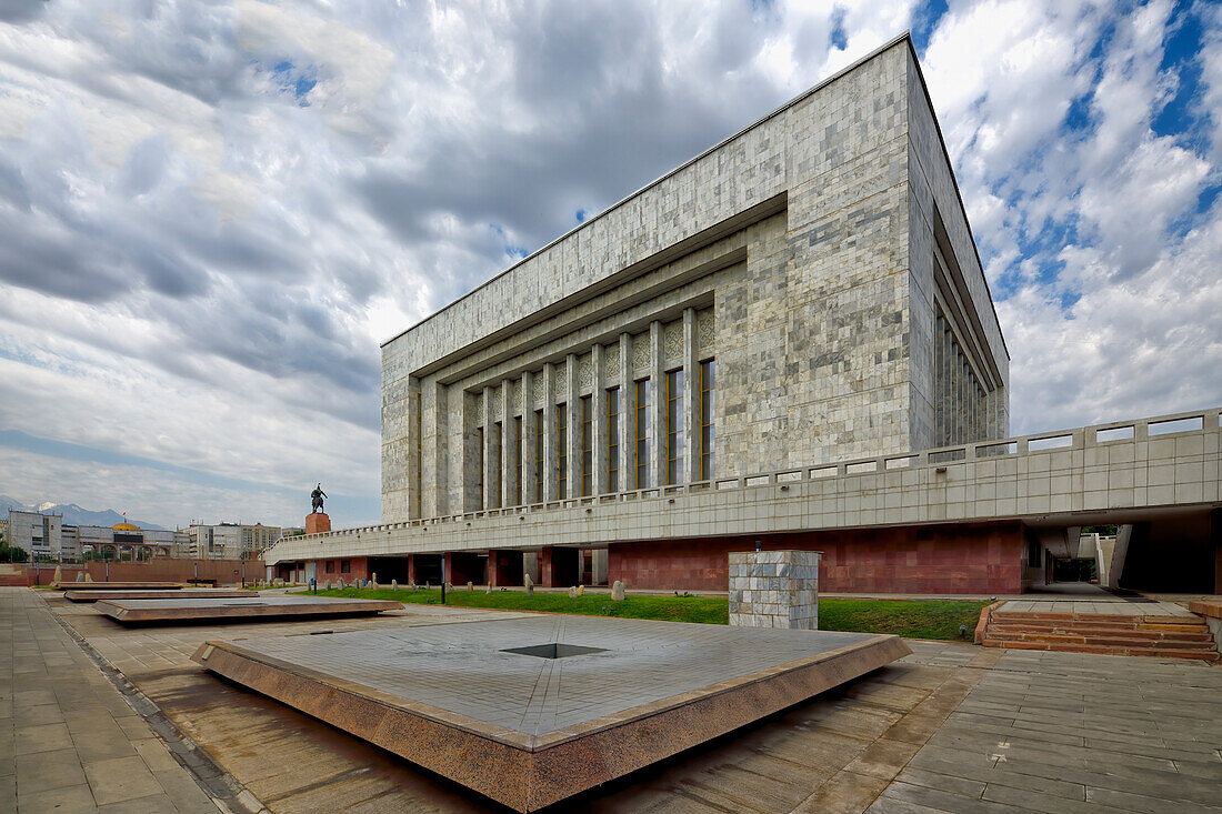 Staatliches Historisches Museum, Ala-Too-Platz, Bischkek, Kirgisistan, Zentralasien, Asien