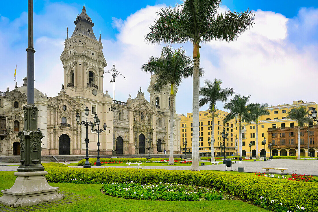 Basilica Metropolitan Cathedral of Lima, Plaza de Armas, Lima, Peru, South America