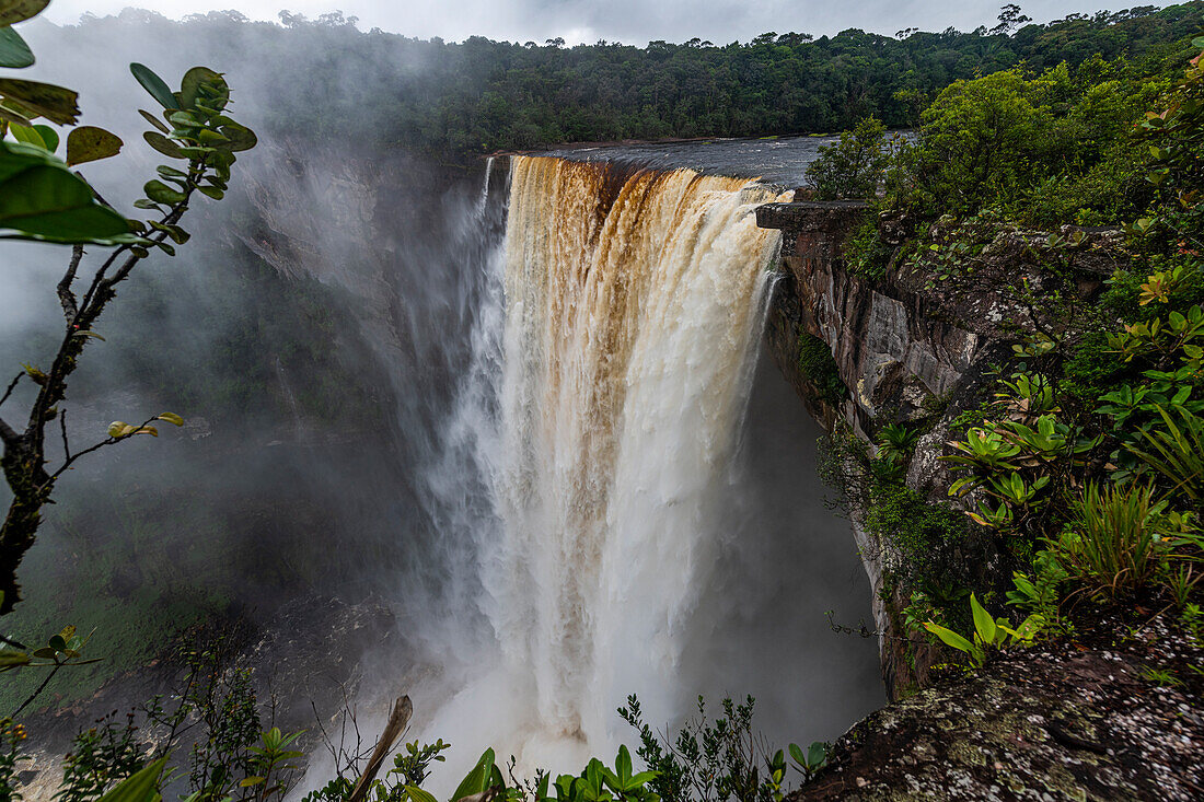 Kaieteur-Fälle, Potaro-Fluss, Guyana, Südamerika