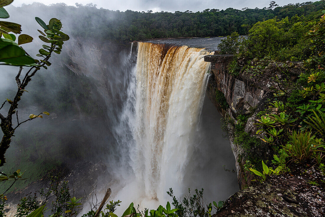 Kaieteur Falls, Potaro River, Guyana, South America