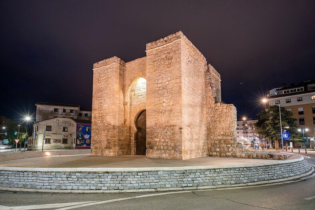 Das Tor von Toledo, Ciudad Real, Kastilien-La Mancha, Spanien, Europa