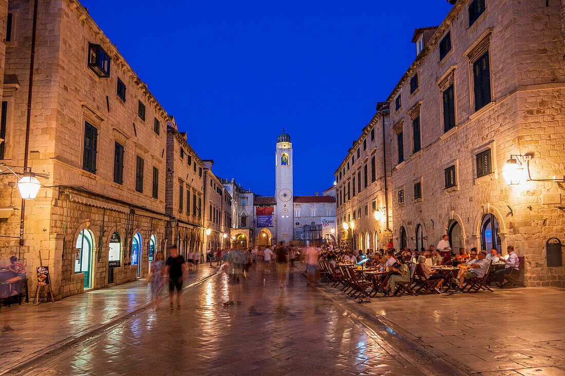 Die Altstadt von Dubrovnik bei Nacht, UNESCO-Weltkulturerbe, Süddalmatien, Adriaküste, Kroatien, Europa