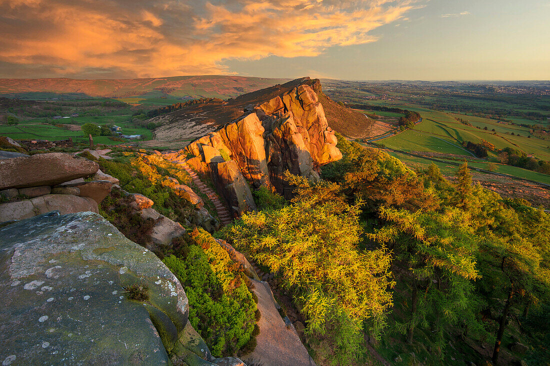 A sunset view of Hen Cloud, The Roaches, Peak District, Staffordshire, England, United Kingdom, Europe