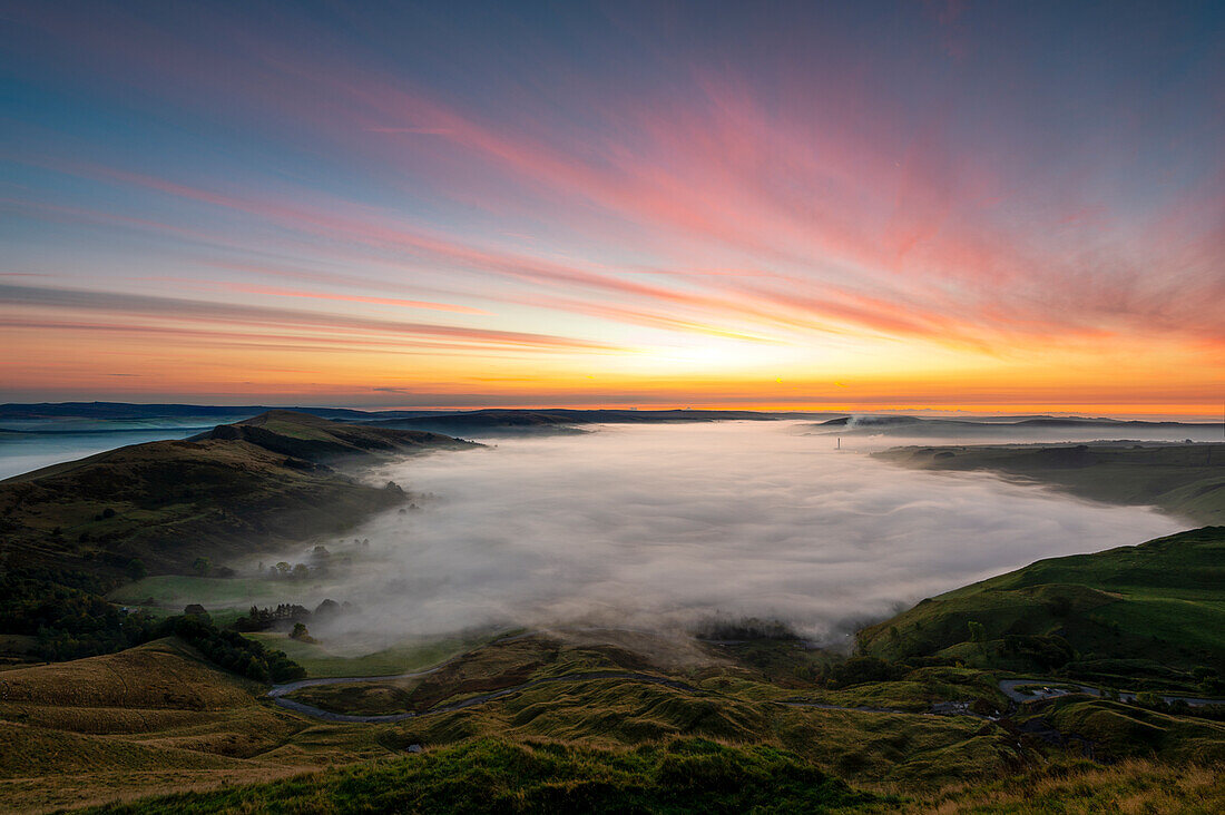 View of Hope Valley cloud inversion from Mam Tor, Peak District, Derbyshire, England, United Kingdom, Europe