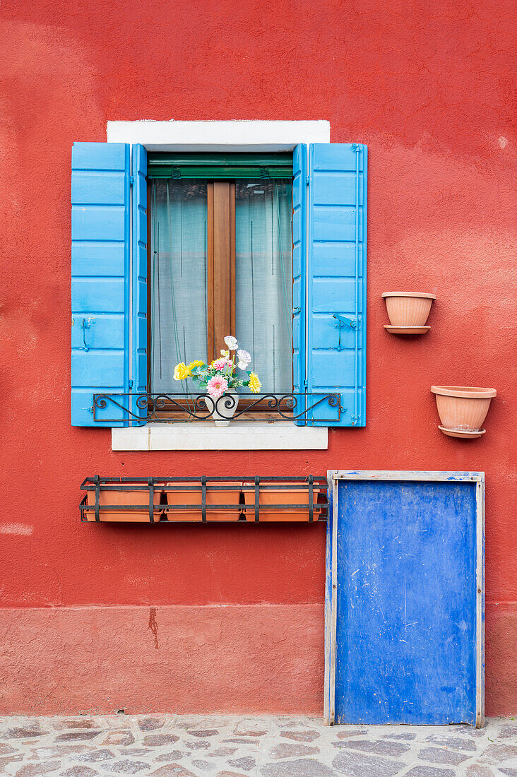 Fischerdorf mit bunten Hausfassaden, Insel Burano, Venedig, UNESCO-Weltkulturerbe, Venetien, Italien, Europa