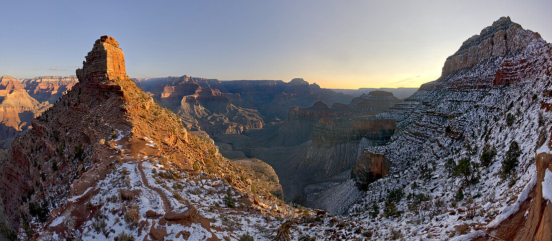 Sunrise view from Cedar Ridge along the South Kaibab Trail in winter, with O'Neill Butte on the left, Cremation Creek below in the center and Ooh Aah Point in the upper right, Grand Canyon, UNESCO World Heritage Site, Arizona, United States of America, North America