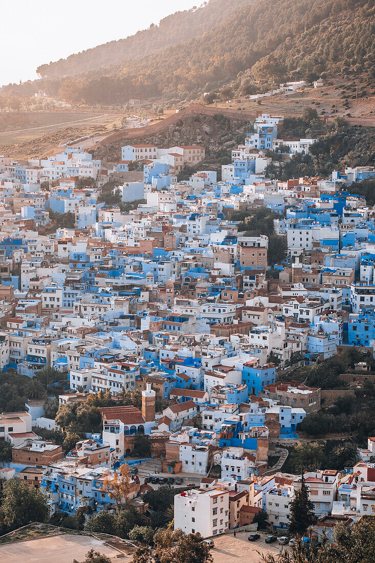 Die blaue Stadt Chefchaouen von oben gesehen, Chefchaouen, Marokko, Nordafrika, Afrika