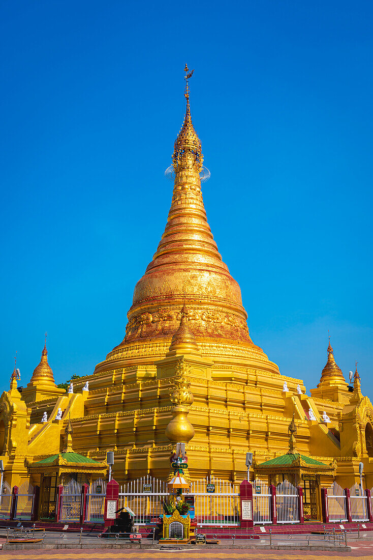 Goldene Eindawya Paya (Ein-Daw-Yar-Pagode), Mandalay, Myanmar (Birma), Asien